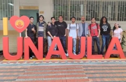 Experto Internacional: El profesor Jesús López Rodríguez de la Universidade da Coruña imparte curso de Geografía Económica