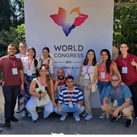 Delegación de UNAULA, aliada del Congreso Mundial de Economía en Colombia en Medellín