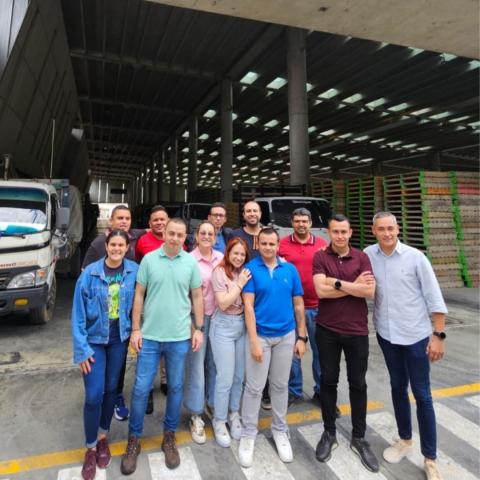 Estudiantes de la Especialización en Gerencia Logística visitan el Centro de Distribución de Argos