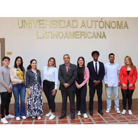 Estudiantes y docentes de la Facultad de Administración de Empresas viajan a una pasantía académica en Paraguay