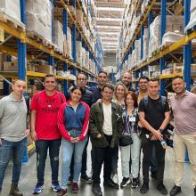 Estudiantes de la especialización en Gerencia Logística enriquecen su formación con visita al centro de distribución del Éxito