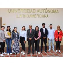 Estudiantes y docentes de la Facultad de Administración de Empresas viajan a una pasantía académica en Paraguay